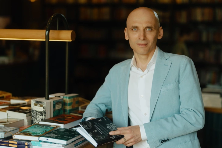 Дмитрий Утробин: «Встреча с каждой из книг — это прежде всего огромный подарок самому себе» | maximonline.ru