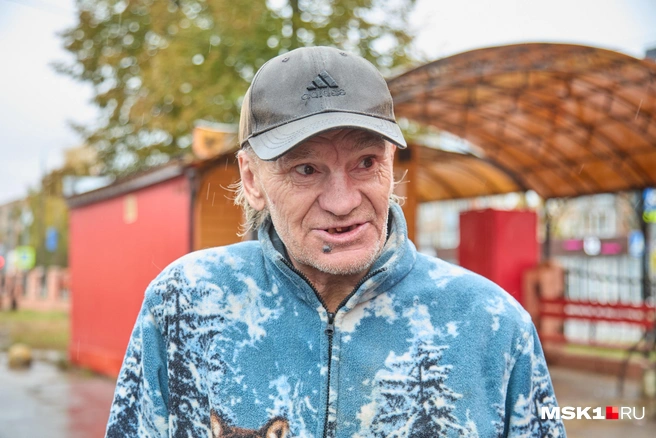 Местный пенсионер Павел Николаевич | Источник: Дмитрий Толстошеев / MSK1.RU