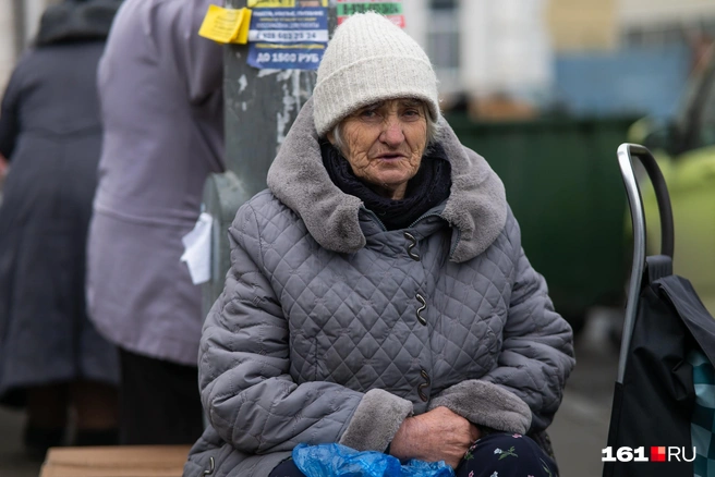 Бабушка Вера получает пенсию в 23 тысячи рублей | Источник: Евгений Вдовин / 161.RU