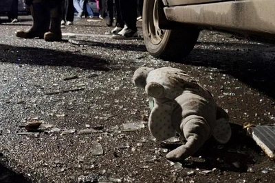 Попадание БПЛА в дом в Краснодаре: трое пострадавших