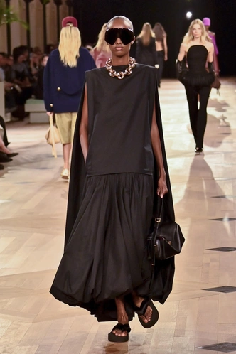 10 самых модных пар обуви на весну-лето 2026 года 10 самых модных пар обуви на весну-лето 2026 года