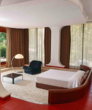 Идея гостевого дома: двухэтажная капсула 28 м² с панорамным остеклением