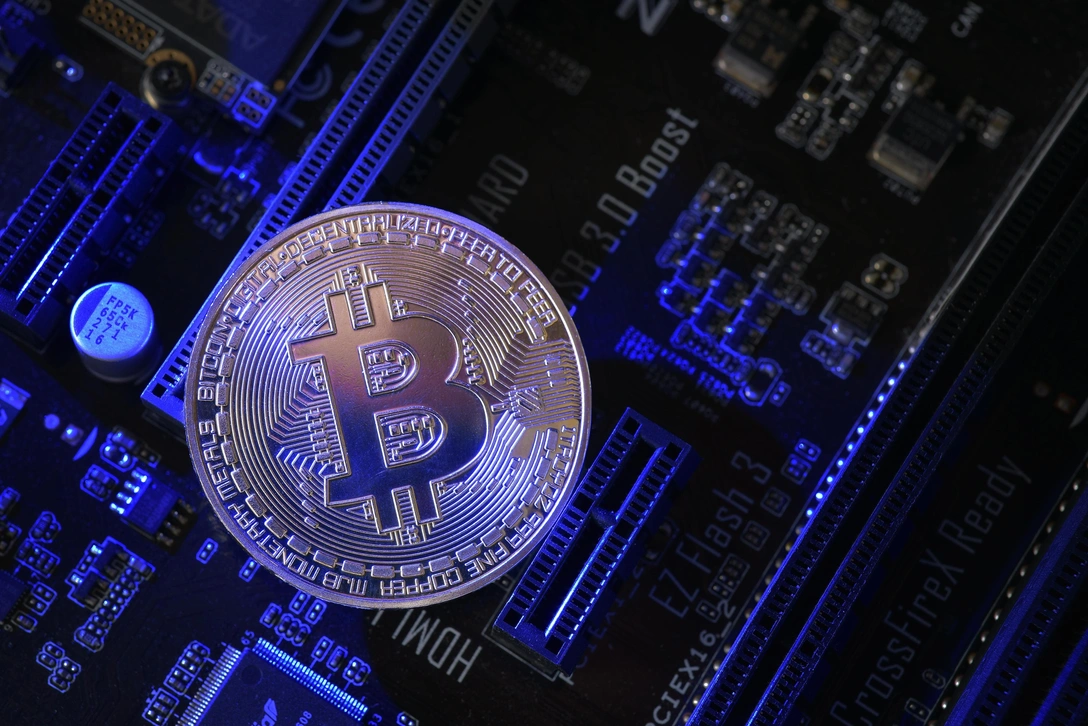 Создатель Bitcoin найден? Новая версия меняет все | marieclaire.ru