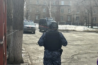 Ученик выстрелил из арбалета в школе Челябинска