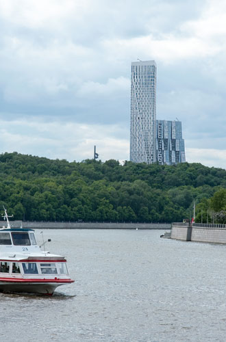 Жизнь в облаках: 10 самых высоких зданий в Москве, в которых можно жить