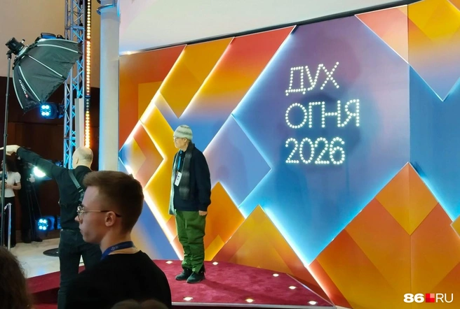 Председателем международного жюри фестиваля кинодебютов «Дух огня» стал выдающийся китайский драматург Лу Вей. На минуточку, фильм по его сценарию завоевывал «Золотую пальмовую ветвь», был номинирован на «Оскар», на «Золотой глобус» | Источник: Сабина Сафронова / 86.RU