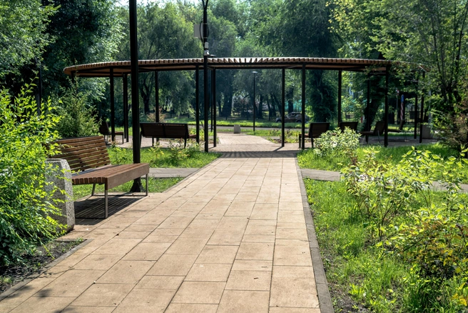 Сквер на пересечении улиц Румянцева и 60-летия Октября | Источник: «Поревит»
