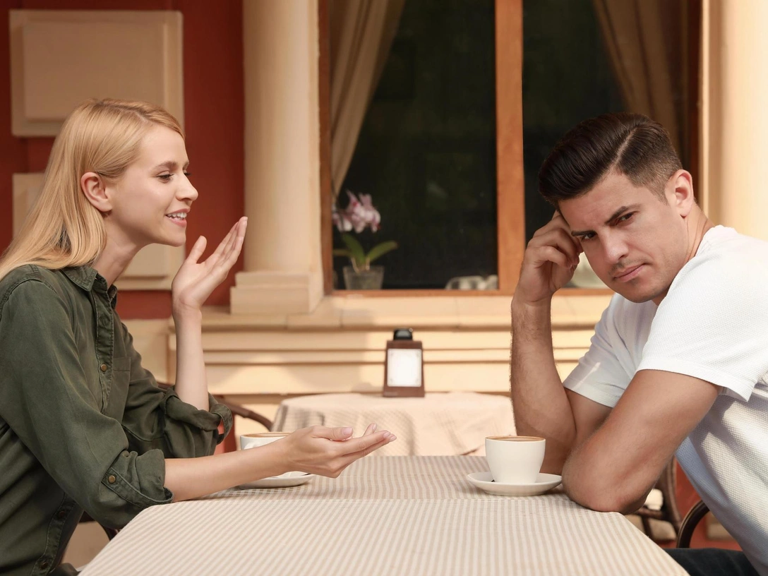 Тест на леди: 11 фраз, которые «дешевят» речь любой девушки | marieclaire.ru