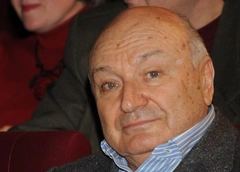 Михаил Жванецкий впервые вышел в свет после травмы