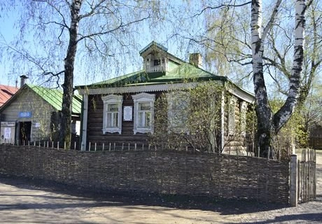 В Кемерове представят экспонаты музея Сергея Есенина | ya62.ru