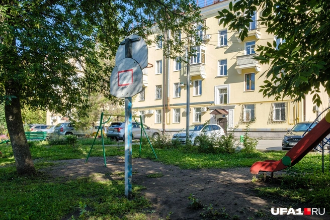 Этот детский уголок относительно новый | Источник: Булат Салихов / UFA1.RU