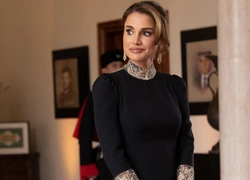 Черная вдова: почему королева Рания пришла на свадьбу сына в «траурном» платье (ответ вас удивит)
