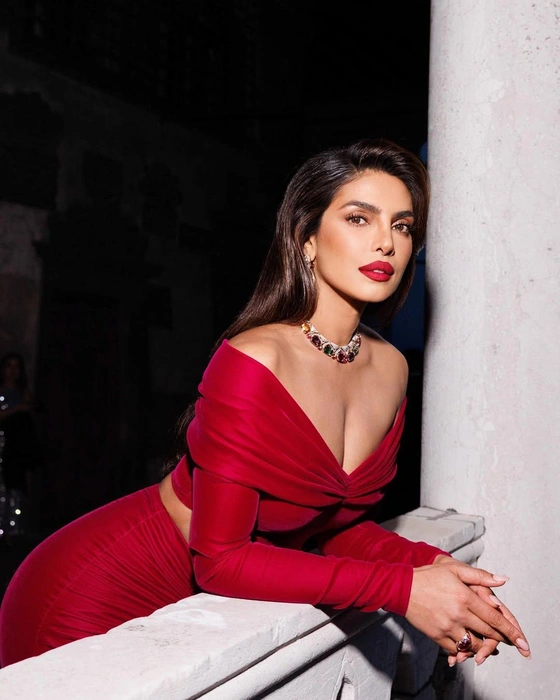 Источник: priyankachopra / Instagram.com (экстремистская организация, деятельность запрещена на территории РФ)