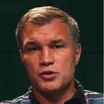 <p>Григорий Дрозд в интервью <a target="_blank" rel="nofollow" href="https://news.ru/society/lyubil-svoyu-stranu-bokser-drozd-teplo-vyskazalsya-o-muzykante-mavashi">NEWS.ru</a></p>