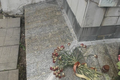 Жители Дагомыса недовольны состоянием братской могилы красноармейцев