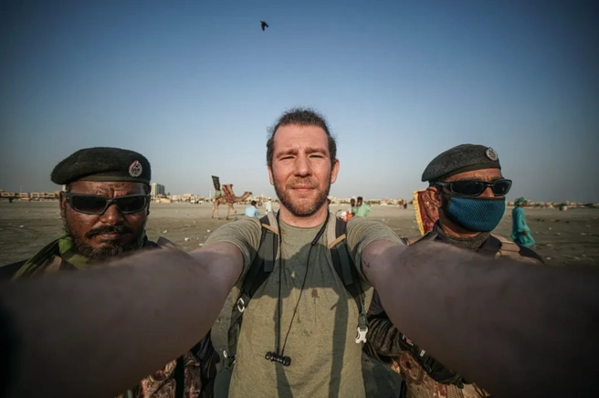 Он просит огласки | Источник: nomadic.reporter / Instagram*