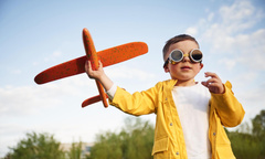 Чем занять детей на даче: 20 лучших игрушек для загородных поездок