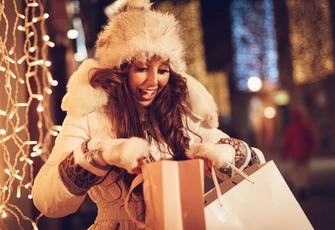 «Отложите в корзину и подышите»: простые техники, которые спасут ваш бюджет в период новогодних распродаж