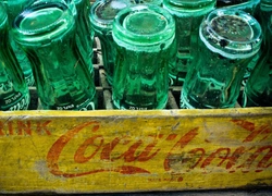 Нероли, кориандр, мускатный орех и чайное дерево: Секретный рецепт Coca-Cola, которому 139 лет, взломали