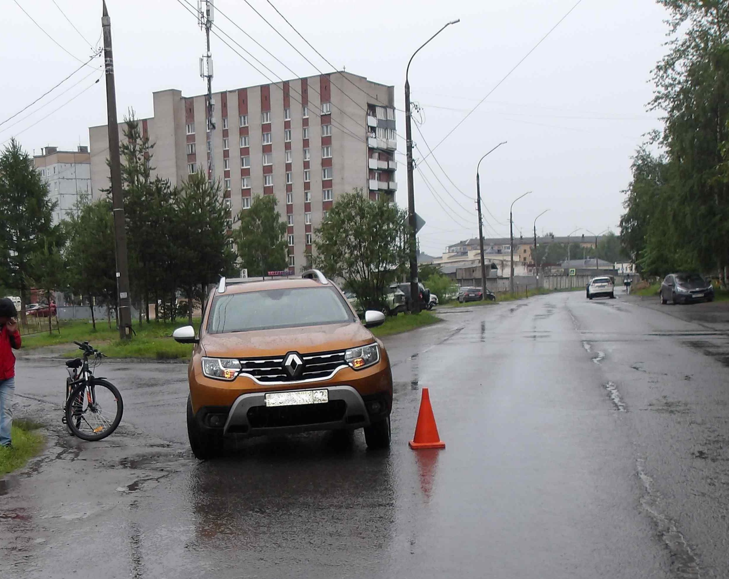 В Архангельске сбили велосипедиста на «Дастере»: кто виноват