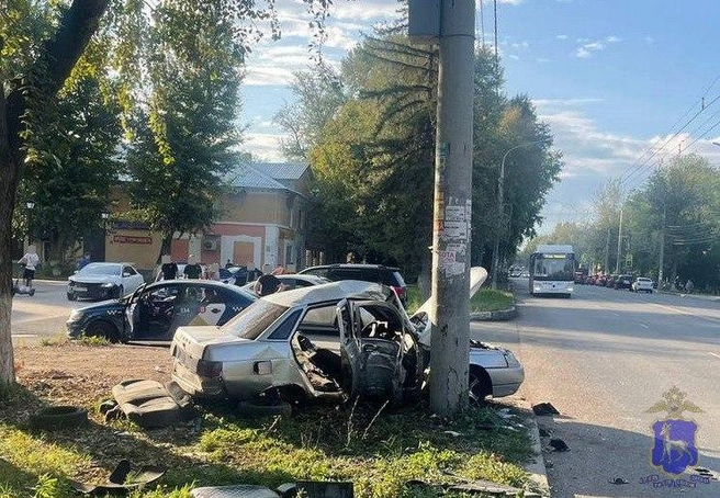 По данным ГАИ, всё произошло в 17:10 | Источник: полиция