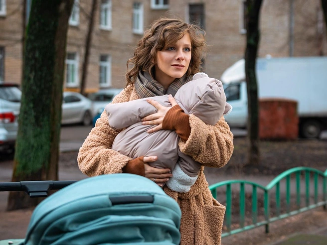 В новом сезоне Галина Сергеевна (Лиза Арзамасова) станет мамой | Источник: телеканал СТС