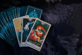 Метафорическая карта дня: Выберите карту и узнайте, какую проблему вы бессознательно игнорируете