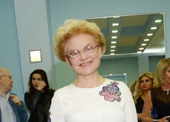Елена Малышева о скандале на шоу «Жить здорово!»: «Героиня сама отказалась от бесплатной операции»