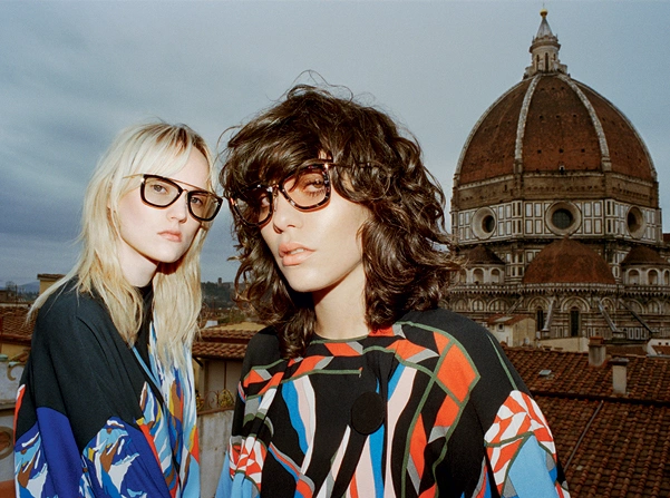 Неоновый шик Emilio Pucci  в исторических декорациях