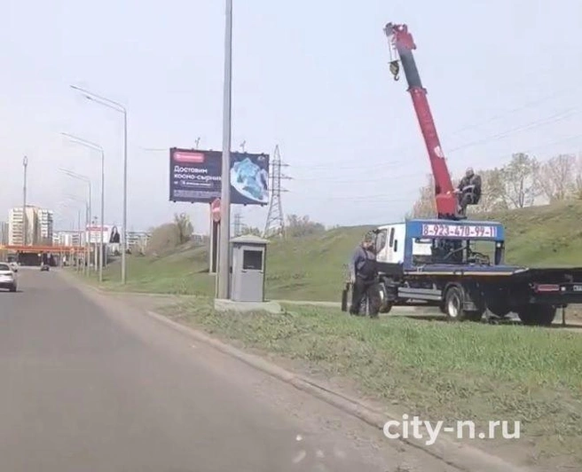 На Запорожской улице в Новокузнецке ставят новые камеры | Источник: www.city-n.ru