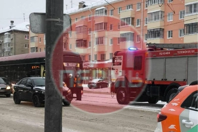 Машина сбила подростка на остановке в Балатово