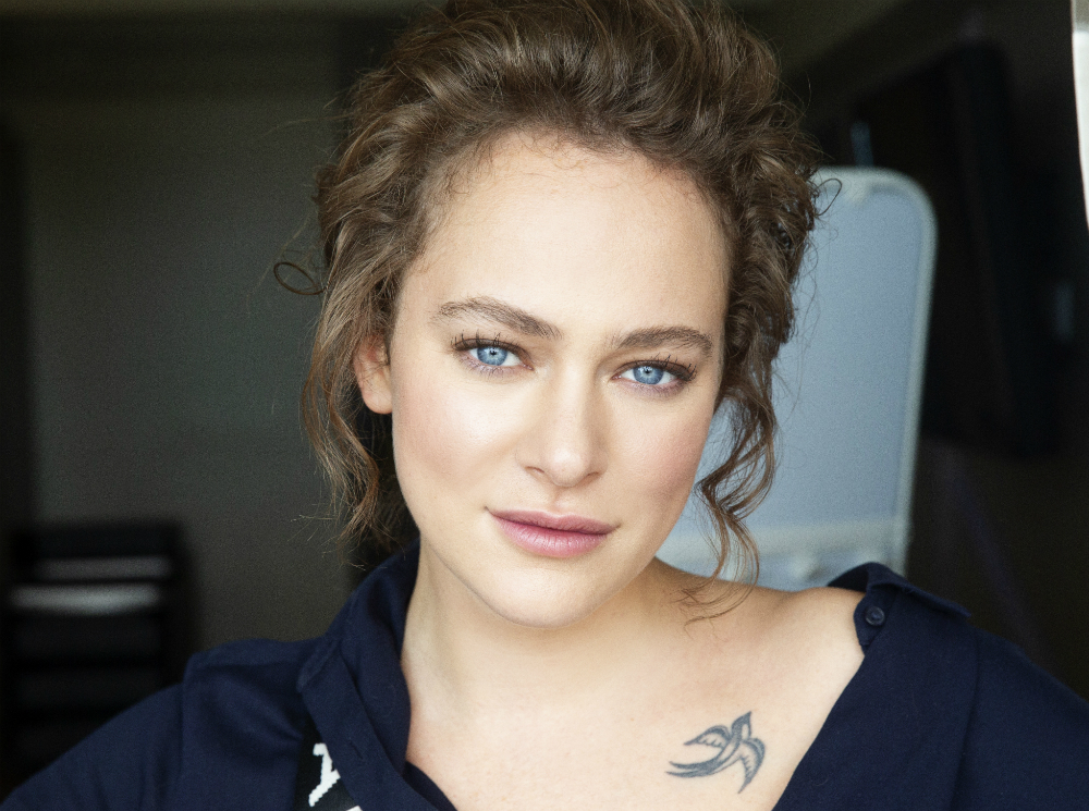 Как повторить образ Аглаи Тарасовой на «Кинотавре-2019» | marieclaire.ru