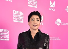 Лолита поздравляет дочь с днем рождения, Мамаева стыдит коллег по звездному цеху: соцсети звезд