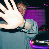 Аватарка Leni Blake