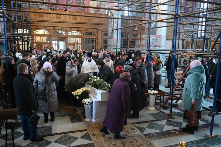 Одноклассники и знакомые проигнорировали похороны Алины, убившей сверстницу в Брянске