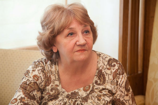 Елена Суржикова