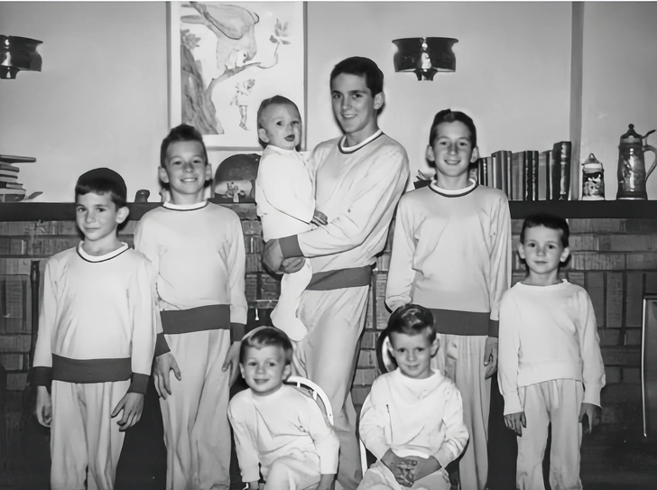 Источник: издательство БОМБОРА