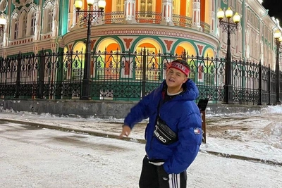 Женский парик сделал екатеринбуржца звездой соцсетей