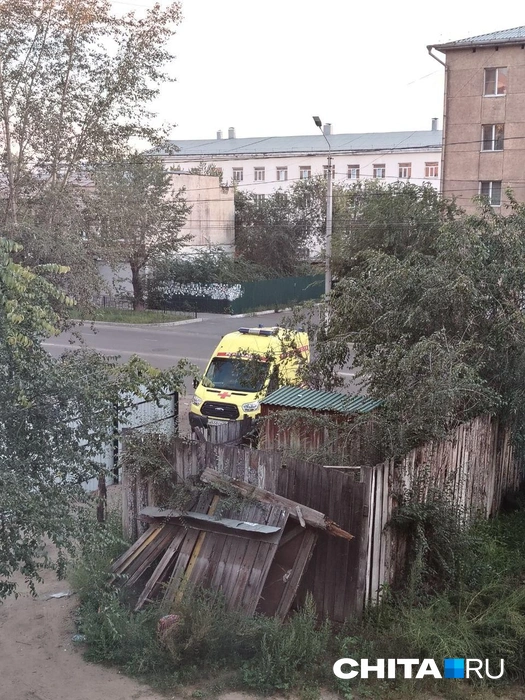 Местные говорят, что установка забора не была согласована | Источник: очевидец