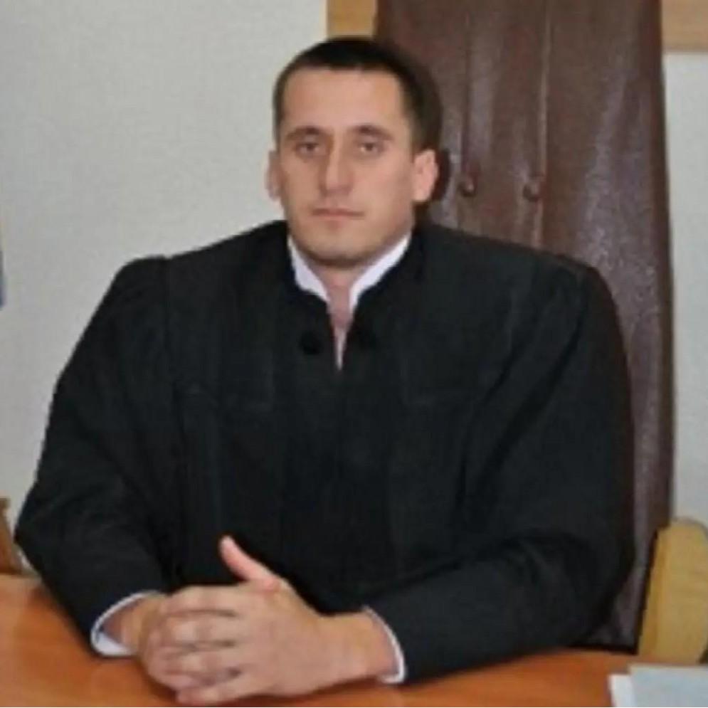Расстрелял, отрезал половой орган и воткнул в глаз нож: кто и почему убил федерального судью Василия Ветлугина