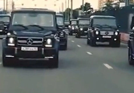 Выпускники академии ФСБ устроили заезд на 28 Gelandеwagen (видео) | ya62.ru