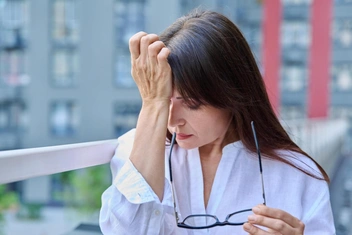 «Пропало желание секса — мне не хватает тепла и нежности от мужа, а он не понимает. 15 лет вместе. Неужели это конец?»