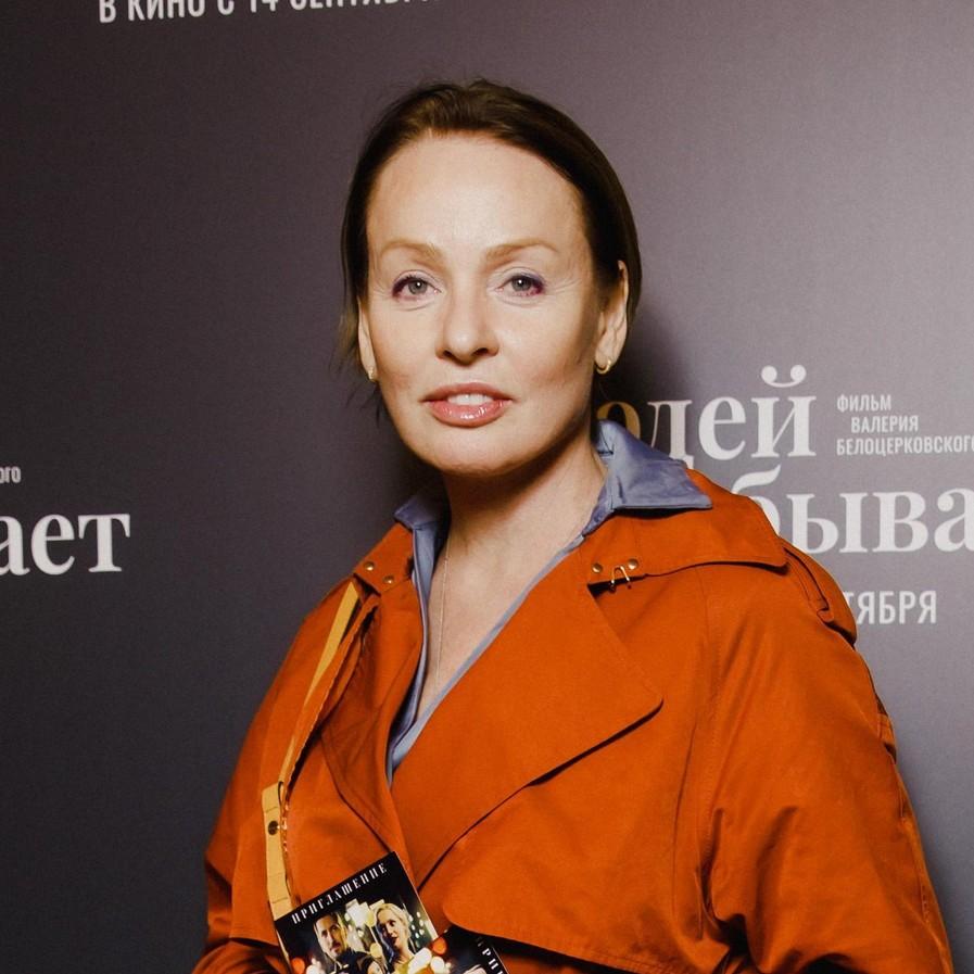 60-летняя Жанна Эппле сделала пластическую операцию — кадры до и после