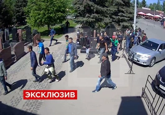 Появилось видео боя на Хованском кладбище | ya62.ru
