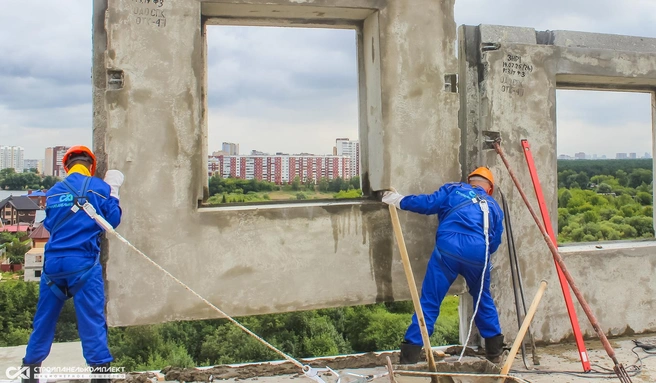 Ежегодно застройщик производит около 50 000 куб. м железобетонных изделий и вводит в эксплуатацию до 70 000 кв. м жилья | Источник: «СтройПанельКомплект»