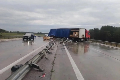 Водитель КамАЗа погиб в ДТП под Новосибирском