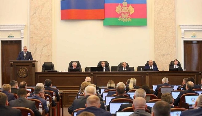 Об основных изменениях рассказал и. о. министра финансов Кубани Александр Кнышов | Источник: пресс-служба Законодательного собрания Краснодарского края