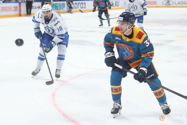 «Шанхайские Драконы» на вершине: китайский клуб из Петербурга захватил лидерство в КХЛ | Источник: Сергей Михайличенко / «Фонтанка.ру»