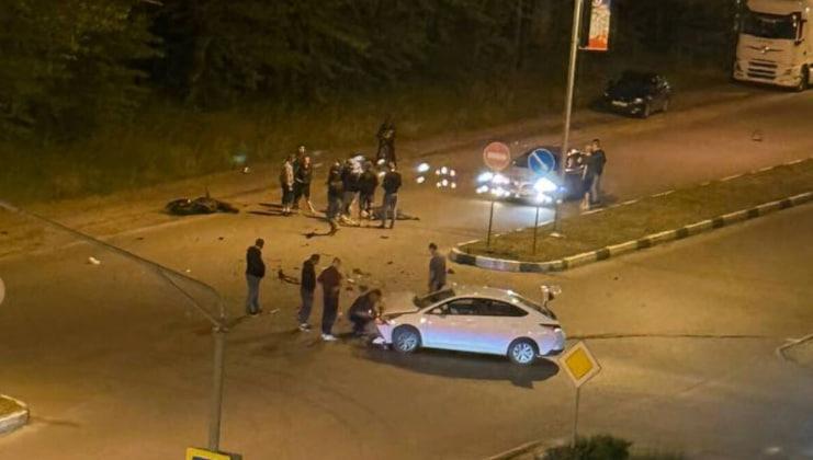 В Рыбном произошла серьезная авария с мотоциклистом