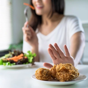 Хуже и хуже: 5 продуктов, которые незаметно портят вам настроение — откажитесь от них сейчас